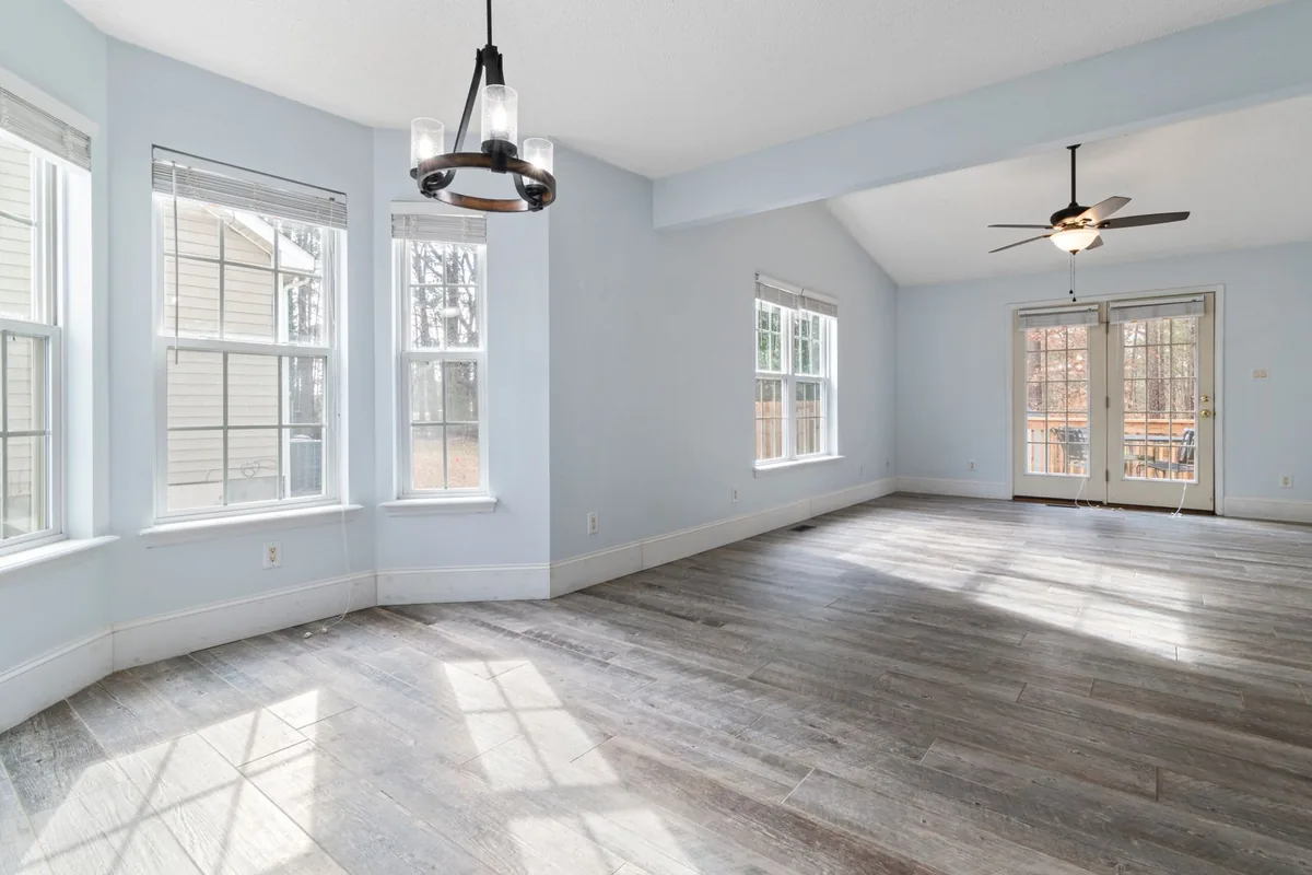 Clean, safe room after biohazard cleanup in Glenrose Heights, Atlanta, GA